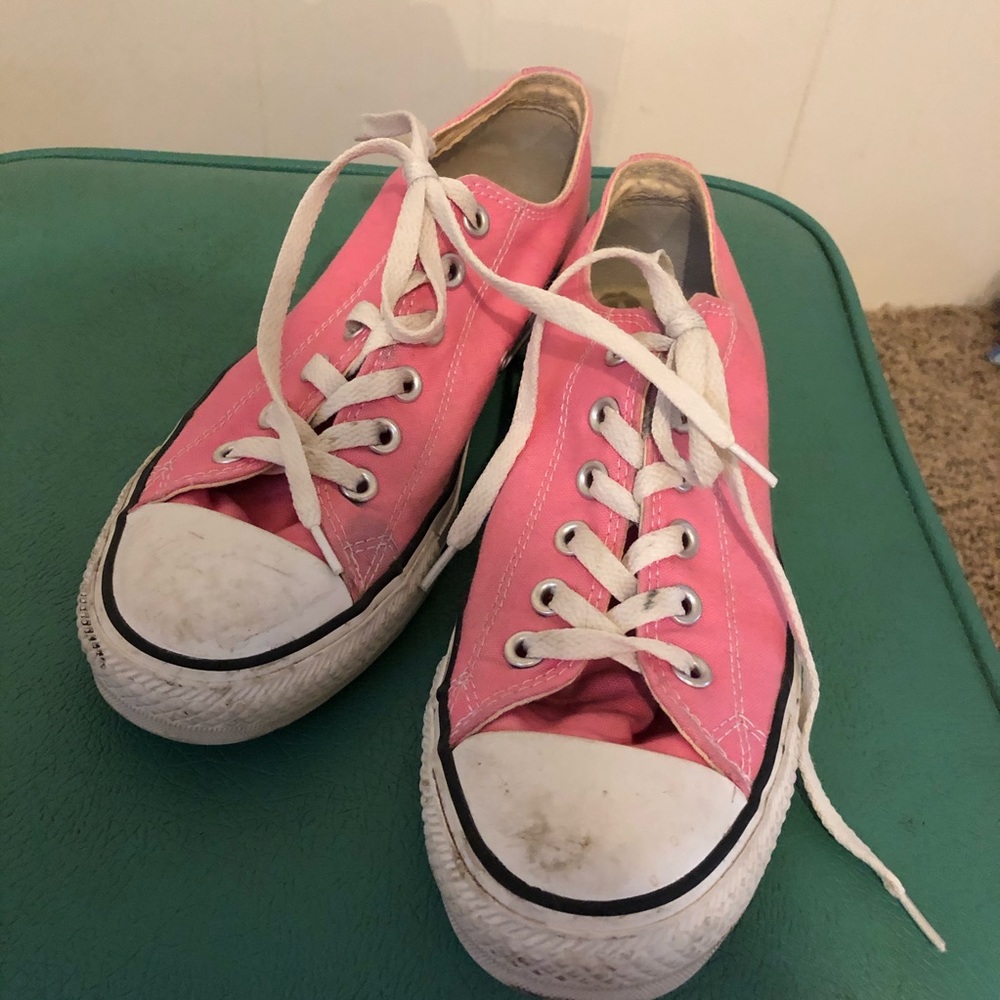 Converse Chuck Taylors, Pink